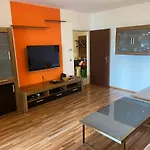 Anton Bruckner Lounge L Free Parking